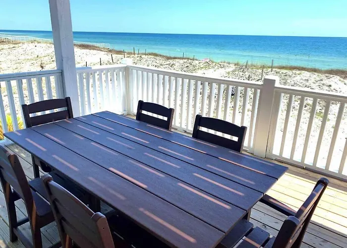 The Salty Fox, Pool, Sleeps 26, Walk To Villa